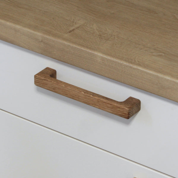 Handle 323